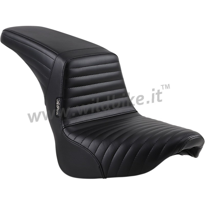 SITZ COMFORT LE PERA 2-UP KICKFLIP PLEATED HARLEY DAVIDSON SOFTAIL M-EIGHT 18-22
