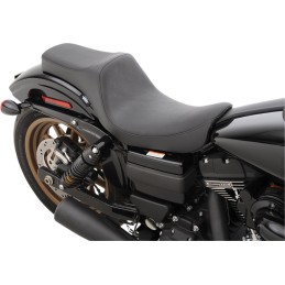 SELLE EN CUIR PREDATOR III NOIRE POUR HARLEY DAVIDSON FXD DYNA 06-17