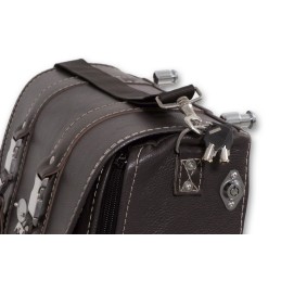 SACOCHE LATÉRAL MCJ CLASSIC EN CUIR MARRON FONCÉ HARLEY DAVIDSON SOFTAIL 2018-2026
