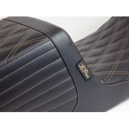 SITZ COMFORT 2-UP LE PERA TAILWHIP CHESTNUT HARLEY DAVIDSON FXLR SOFTAIL LOW RIDER 18-24