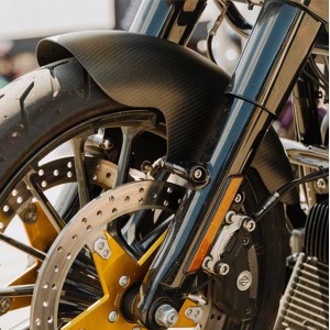 FRONT FENDER IN MATT BLACK CARBON FIBER HARLEY DAVIDSON FLH FLT TOURING 2009-2025