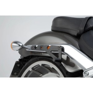 LEGEND GEAR SADDLEBAG RIGHT SIDE BLACK HARLEY DAVIDSON FXBR SOFTAIL BREAKOUT 2018-2023