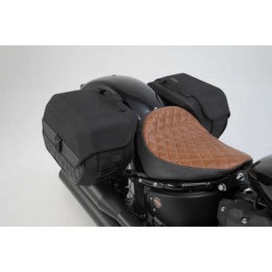 BLACK SADDLEBAGS LEGEND GEAR SET HARLEY DAVIDSON FXBB SOFTAIL STREET BOB 2018-2024
