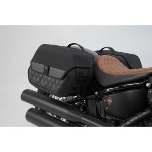 BLACK SADDLEBAGS LEGEND GEAR SET HARLEY DAVIDSON FXBB SOFTAIL STREET BOB 2018-2024