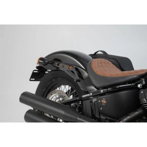 BLACK SADDLEBAGS LEGEND GEAR SET HARLEY DAVIDSON FXBB SOFTAIL STREET BOB 2018-2024