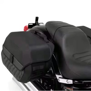 SET SACOCHES LATERALE LEGEND LH HARLEY DAVIDSON FLFB SOFTAIL FAT BOY 2018-2026